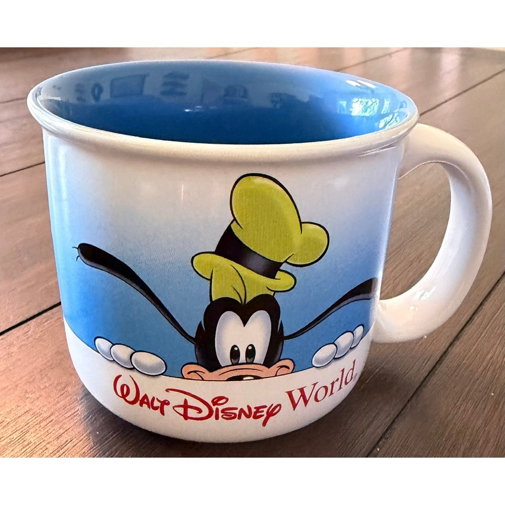 Walt Disney World Goofy Peeking Ceramic Coffee Mug Blue White Souvenir Cup 4in